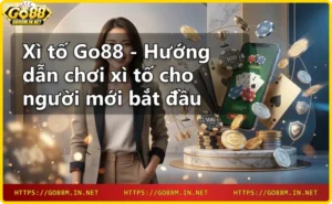 Tay cầm hai lá bài poker trên bàn xì tố, chip và ánh sáng neon sang trọng